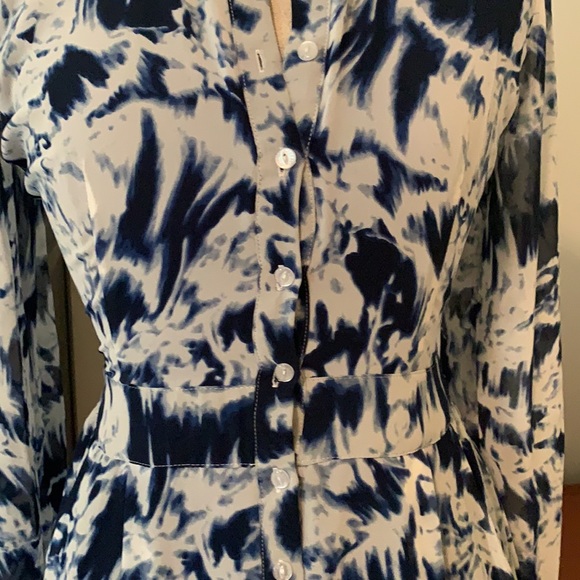 GUESS tie dye dress, size small, HAS POCKETS! β₯οΈ - Picture 5 of 15